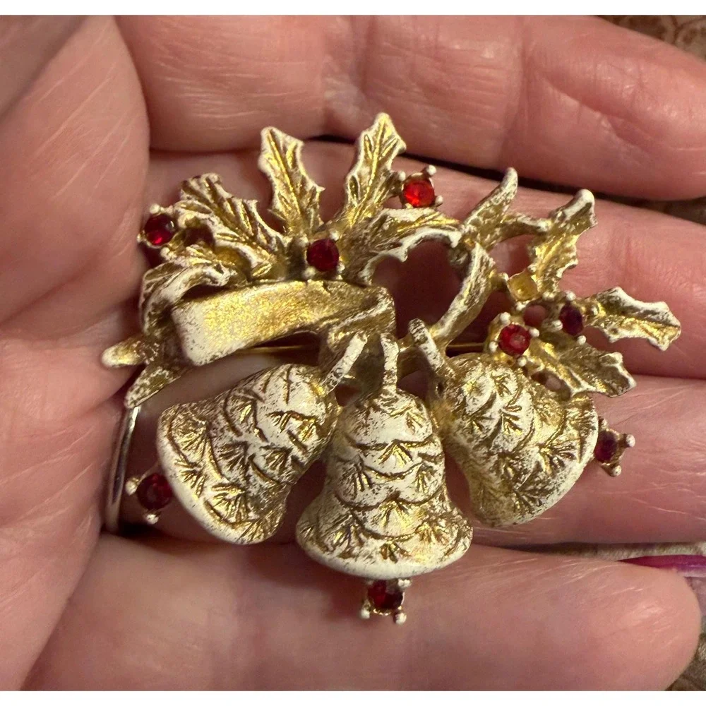 1960's Dodds Christmas Bells Brooch White Gold Red